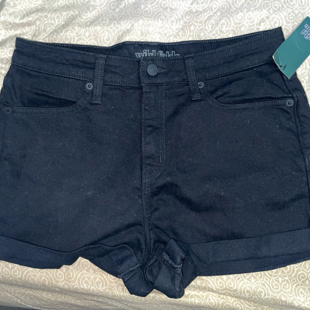 Women shorts (size small)